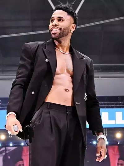Jason Derulo's Stage Tumble Ignites Meme Resurgence