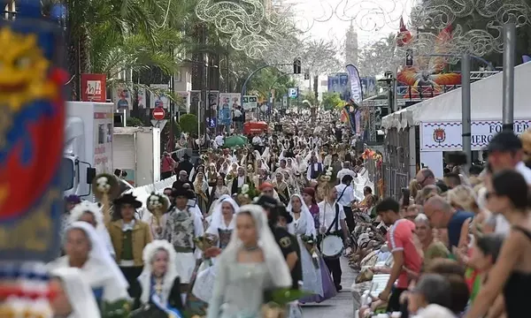 La Ofrenda Floral de Alicante: Una Tradición de Belleza y Devoción