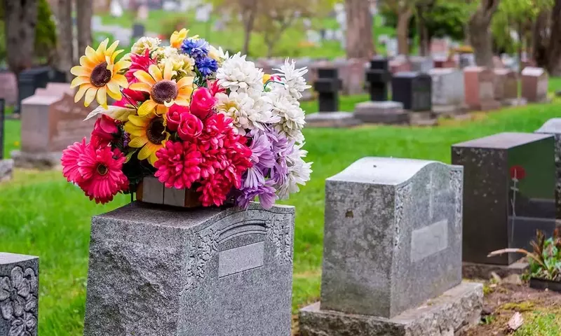 El Lenguaje Floral del Adiós: Un Homenaje a la Memoria
