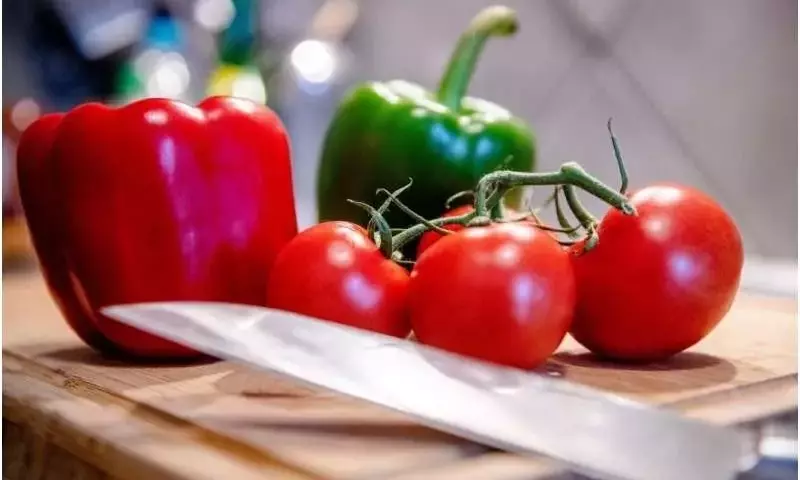 La siembra en compa￱ía: un m￩todo agr￭cola eficiente para optimizar el crecimiento del pimiento