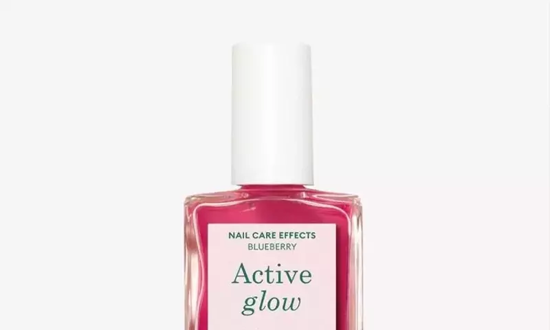 Embracing Natural Beauty: The Japanese Manicure Trend