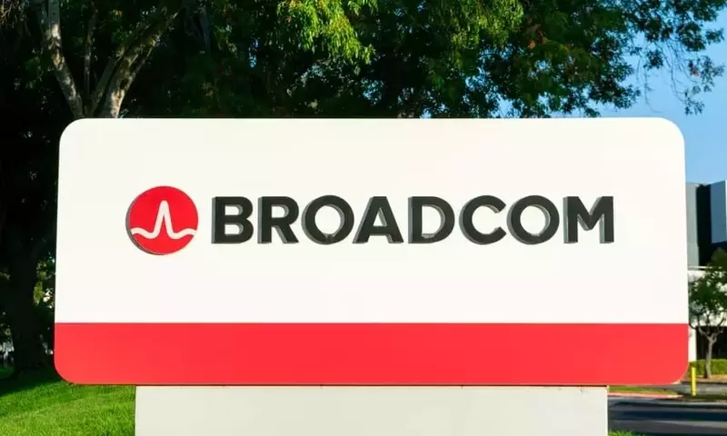 Broadcom Stock Experiences Decline Amidst Market Shift to Defensive Assets