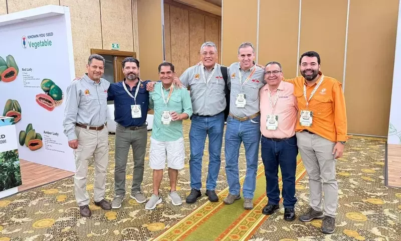 East-West Seed Fortalece Vínculos en el 11º Evento Mexicano de Papaya